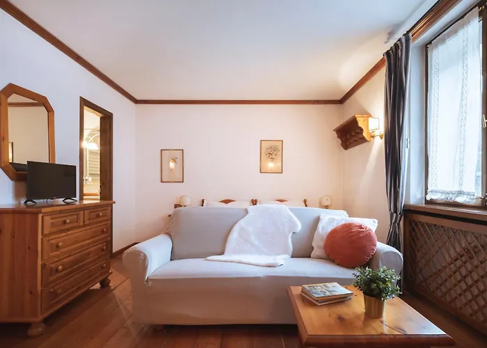 Guesthost - Cortina Heart Retreat With Parking Cortina d'Ampezzo