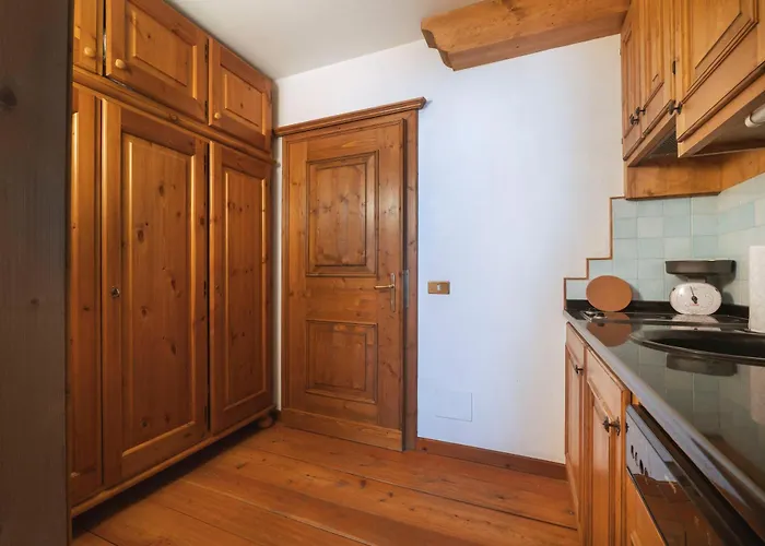 Guesthost - Cortina Heart Retreat With Parking Cortina d'Ampezzo